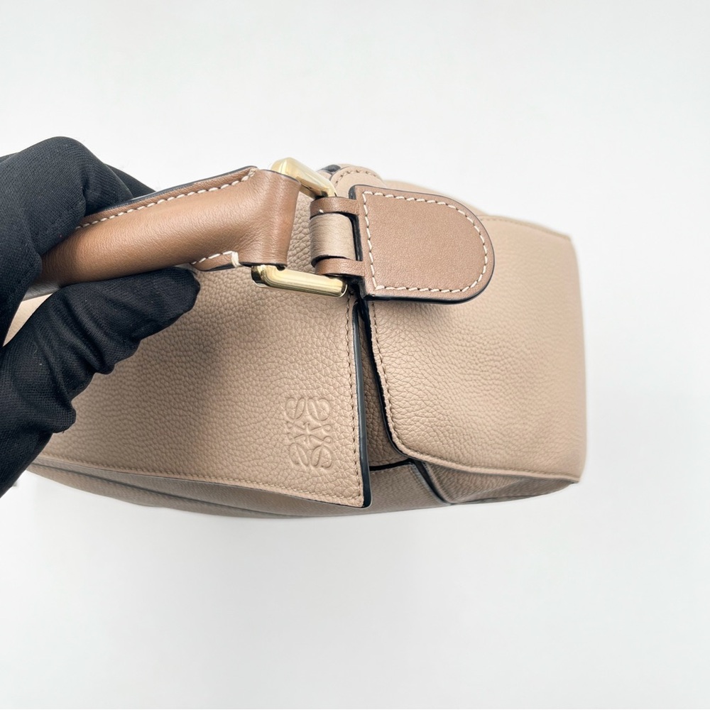 LOEWE Puzzle Small Top Handle Bag Sand Grained Calfskin - Picture 10 of 14